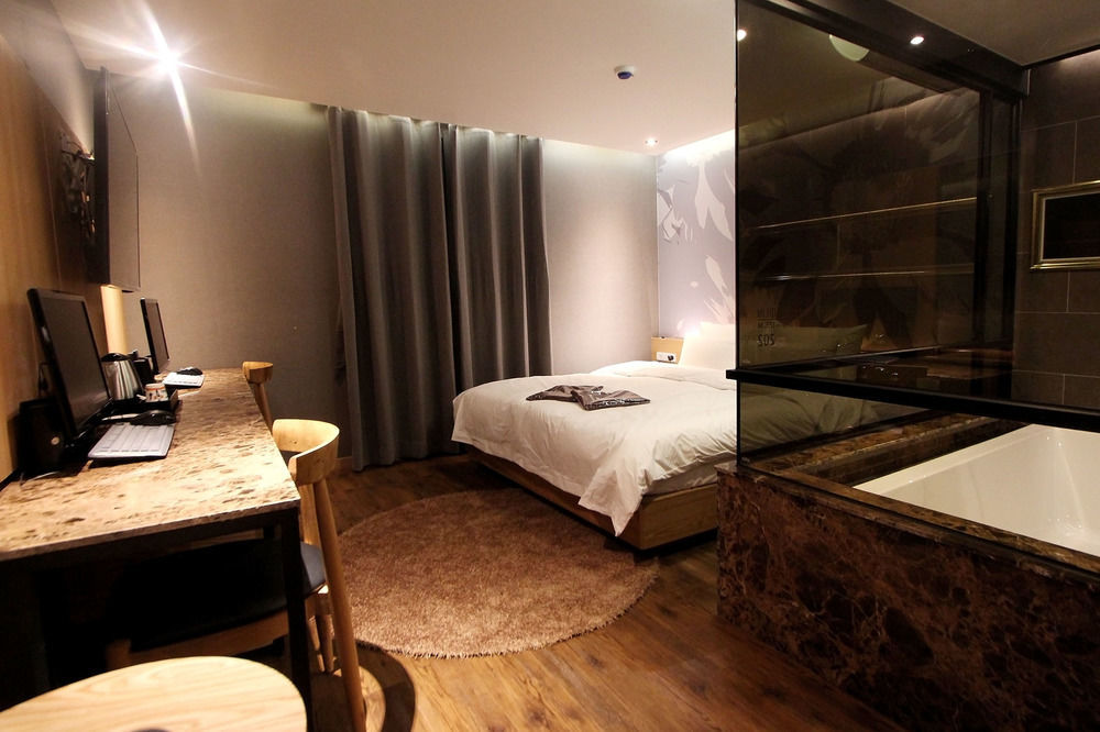 Dublin Hotel Пусан Екстер'єр фото