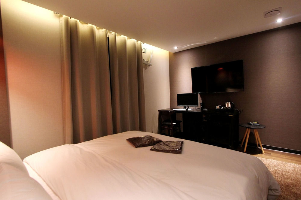 Dublin Hotel Пусан Екстер'єр фото