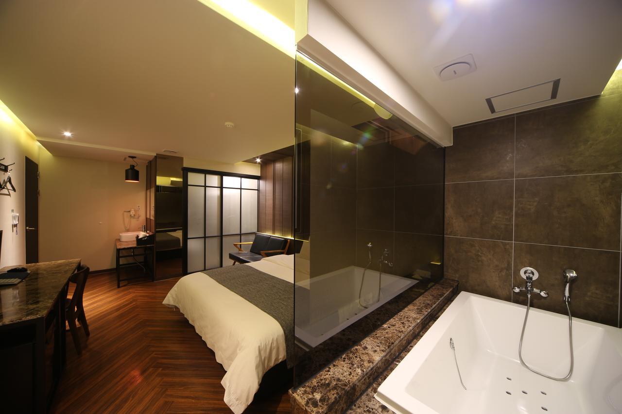 Dublin Hotel Пусан Екстер'єр фото